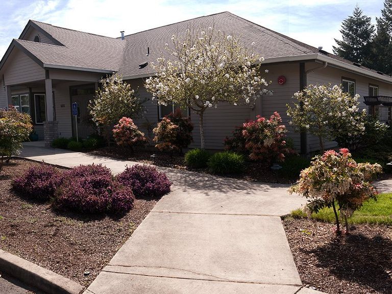 Magnolia Gardens Assisted Living and Memory Care Pricing, Photos and