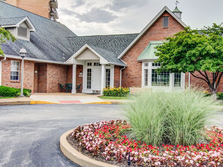 Laclede Groves Pricing, Photos and Floor Plans in St. Louis, MO