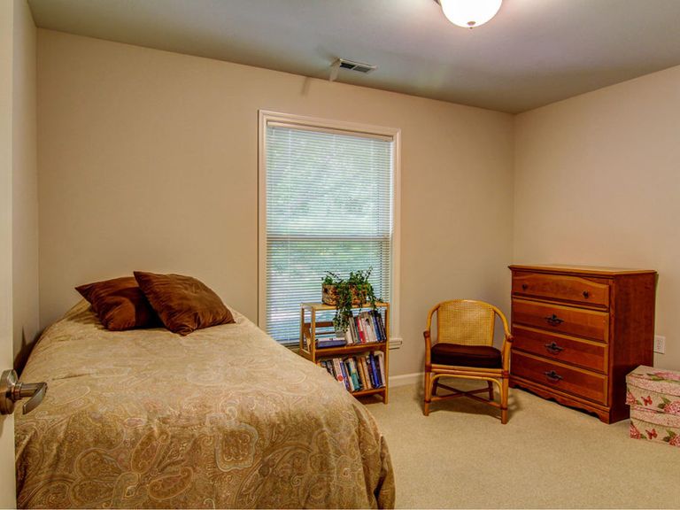 Laclede Groves Pricing, Photos and Floor Plans in St. Louis, MO