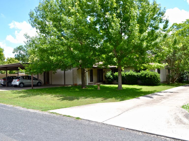 FAMILY TREE ASSISTED LIVING - New 2020 Pricing | Seniorly