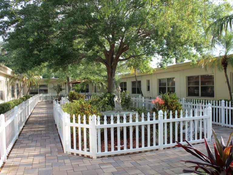 Apollo Health And Rehabilitation Center Pricing Photos And Floor Plans In Saint Petersburg Fl Seniorly