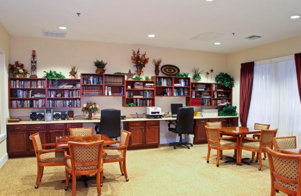 Azalea Trails Assisted Living And Memory Care Pricing Photos And Floor Plans In Tyler Tx Seniorly