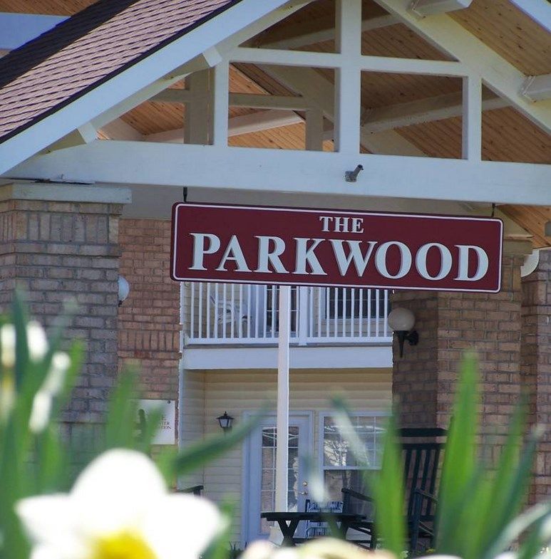 Parkwood Heights Senior Living Community Pricing, Photos & Amenities