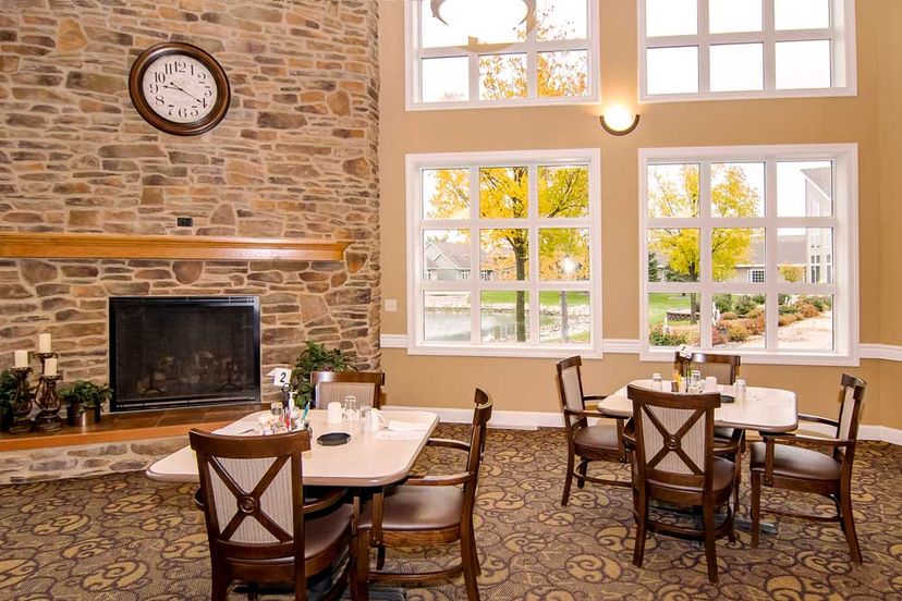 Edgewood Fargo Senior Living Pricing, Photos & Amenities in Fargo, ND