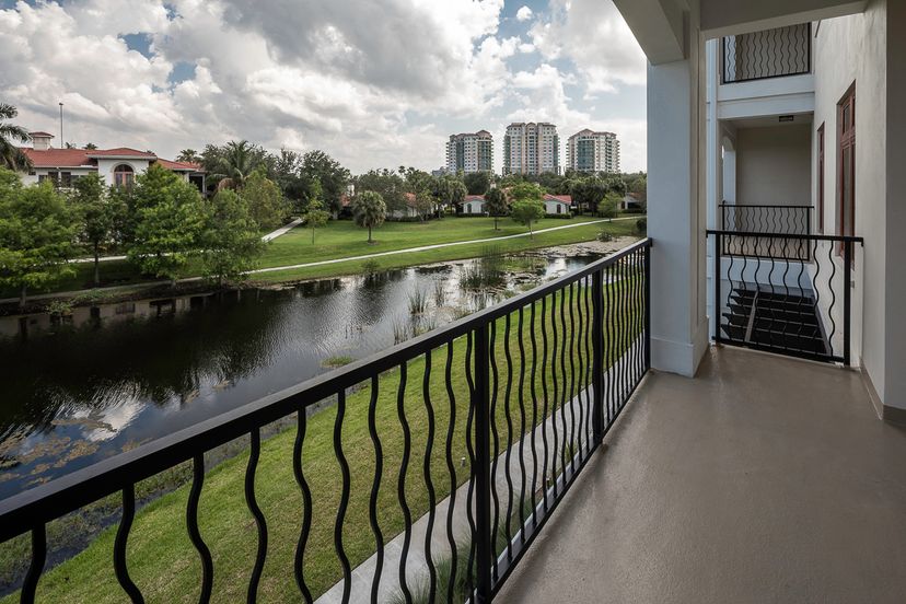 La Posada Senior Living Pricing, Photos, Reviews & Amenities in Palm