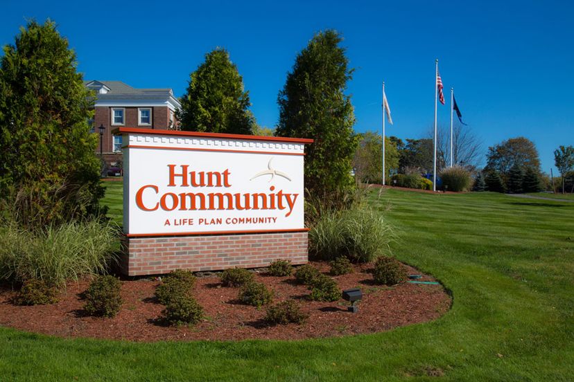 Hunt Community Photos & Amenities in Nashua, NH