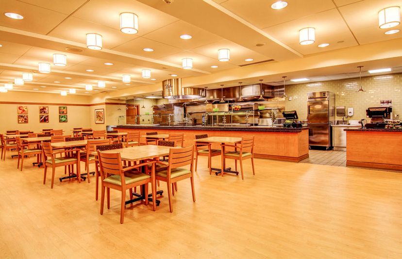 Laclede Groves Photos & Amenities in St. Louis, MO