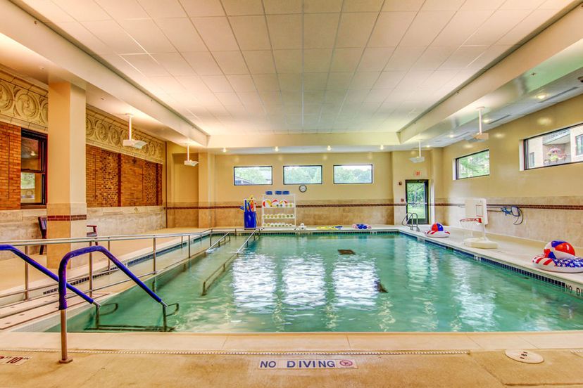 Laclede Groves Compare Pricing, Photos & Amenities in St. Louis, MO