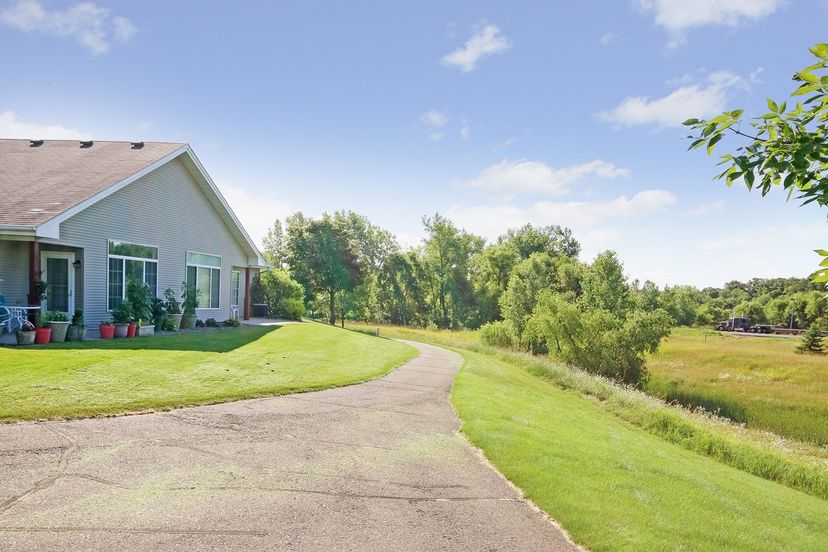 Gracepointe Crossing Gables Pricing, Photos & Amenities in Cambridge