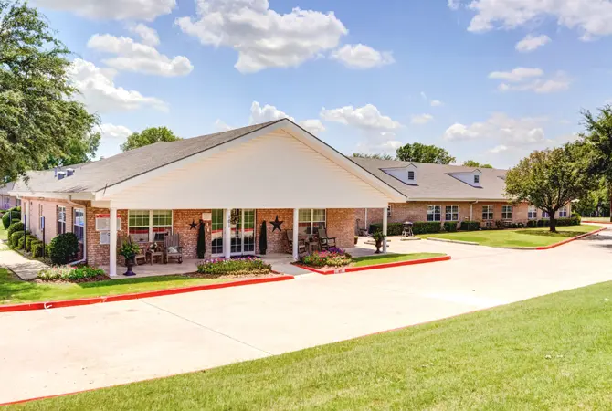 Redbud Place (UPDATED) - Pricing & 20 Photos in Mc Kinney, TX