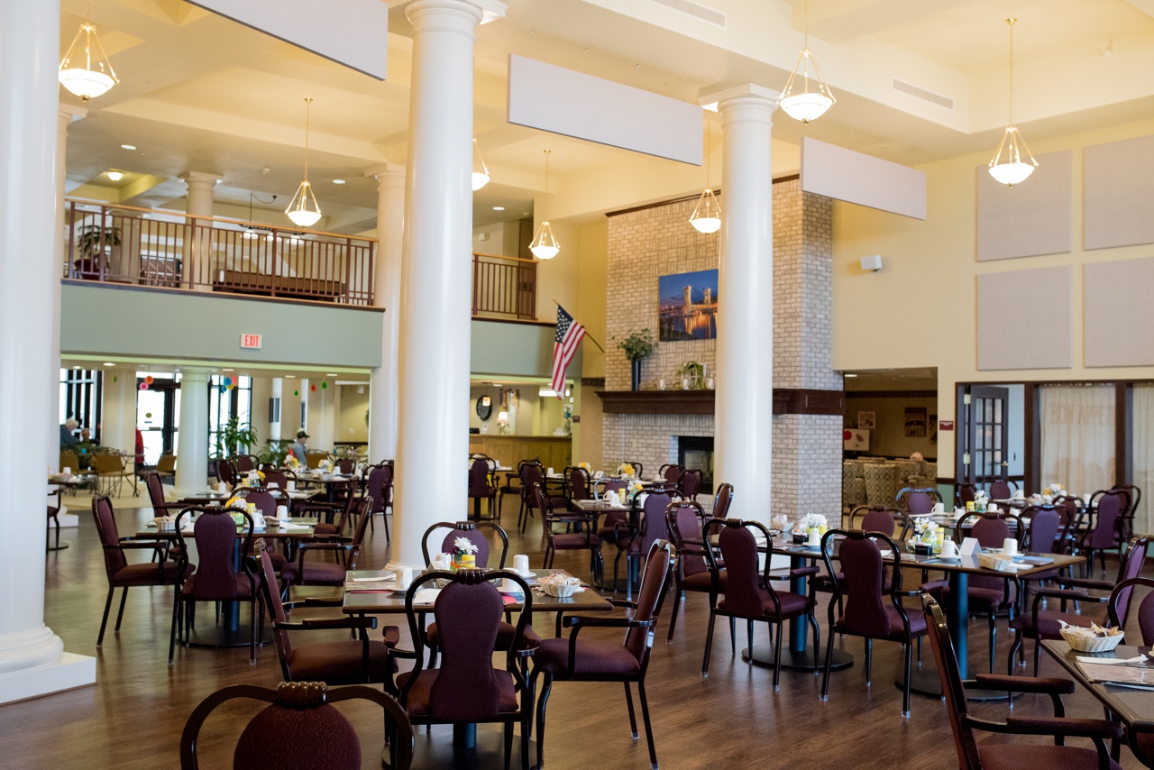 The Bluffs Senior Community (UPDATED) - Get Pricing & 25 Photos in Houghton,  MI