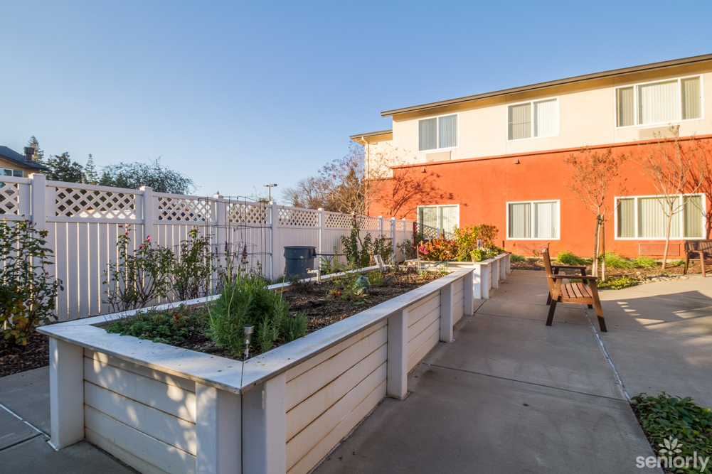 Carlton Senior Living Sacramento Pricing Photos And Floor Plans In Sacramento Ca Seniorly